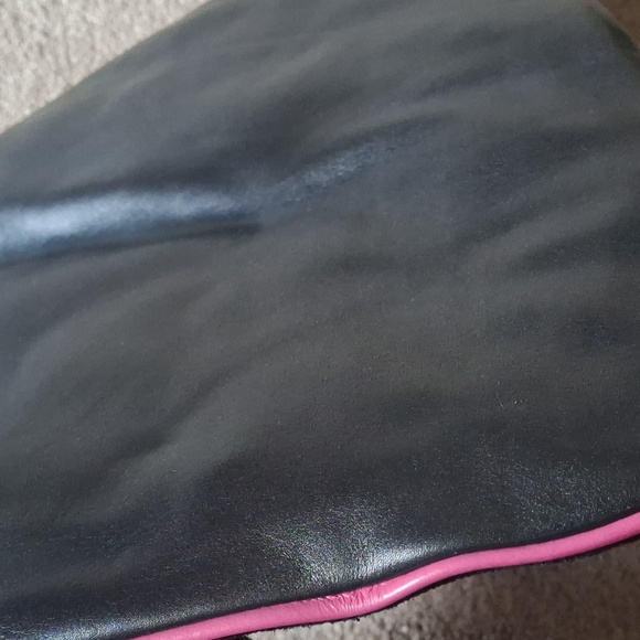 Scully Rock N' Roll Black and Pink Embroidered/Leather Shoulder Bag - Picture 6 of 8